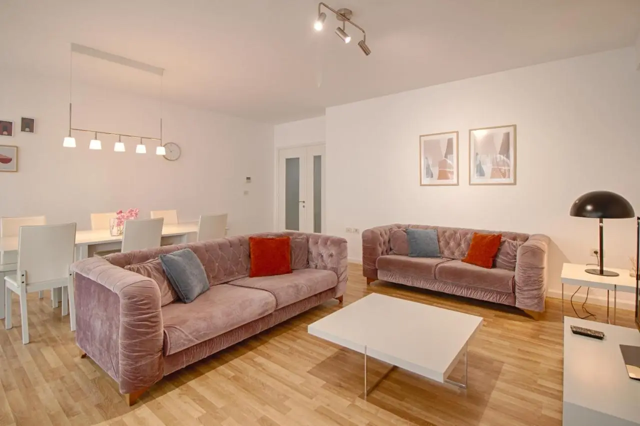THE ROOMS - Serviced Apartments Tirana