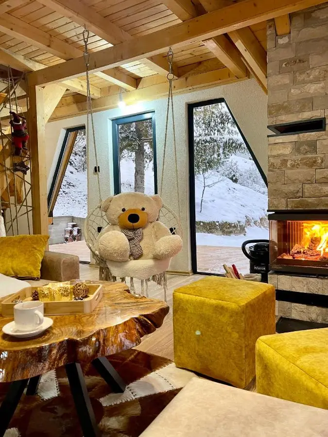 Villa Paradise Bjelašnica Luxury Chalet with Mountain View