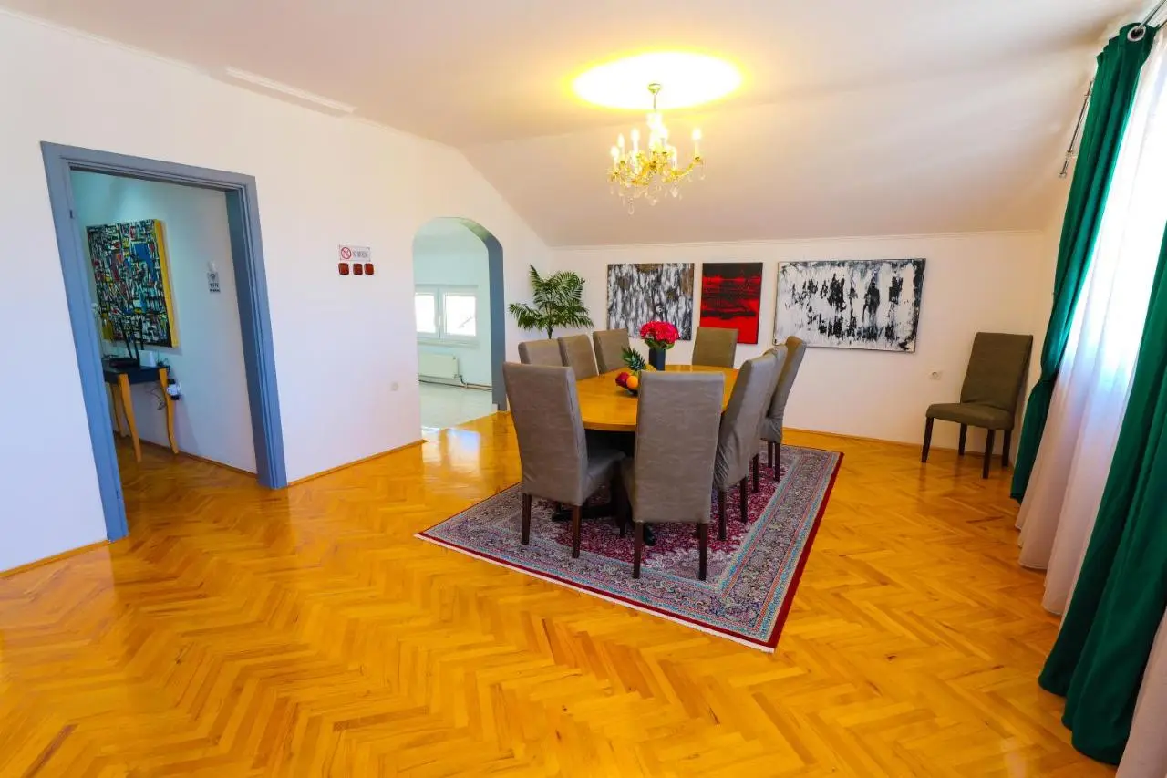 Khalilah Apartment 2