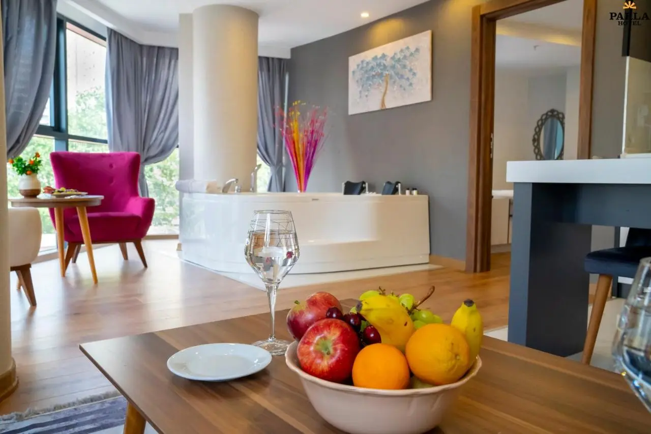 Parla Suite Hotel