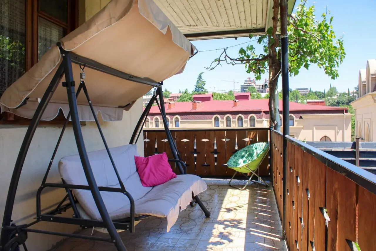 Nino's Guest House