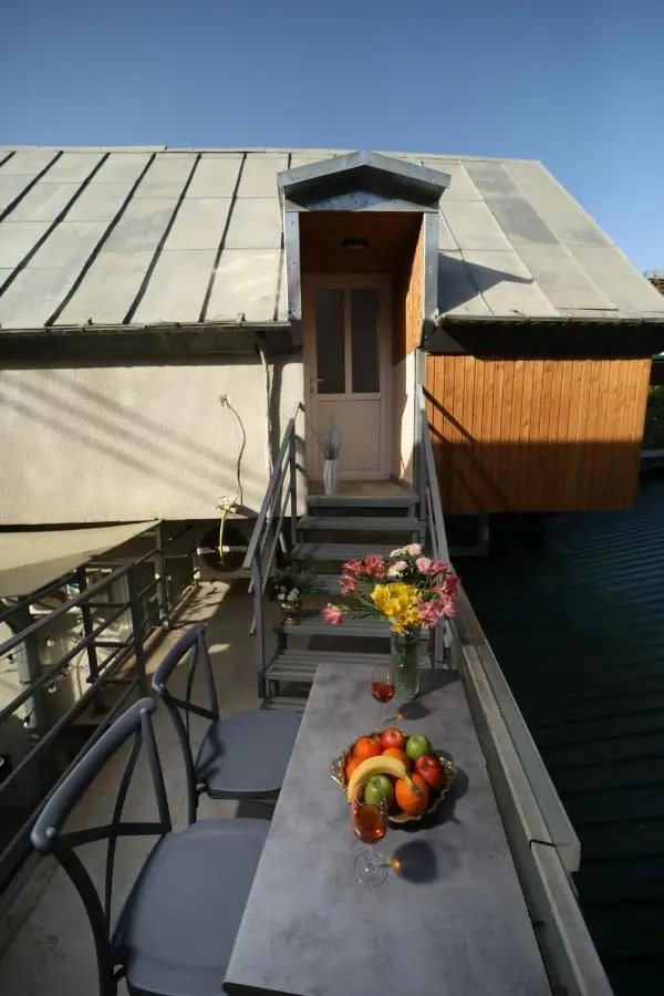 Rustaveli Apartment with Gym