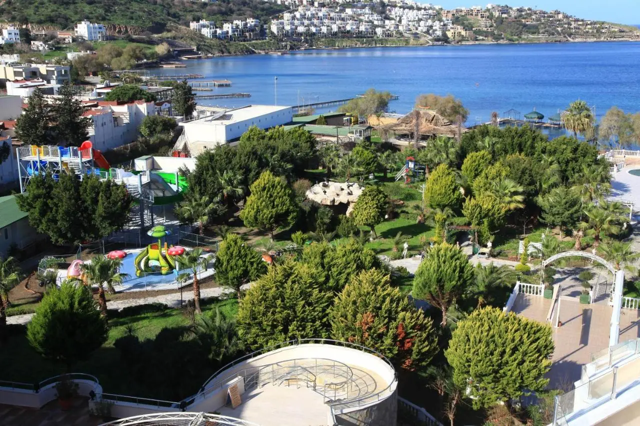 Golden Age Hotel Yalıkavak Bodrum