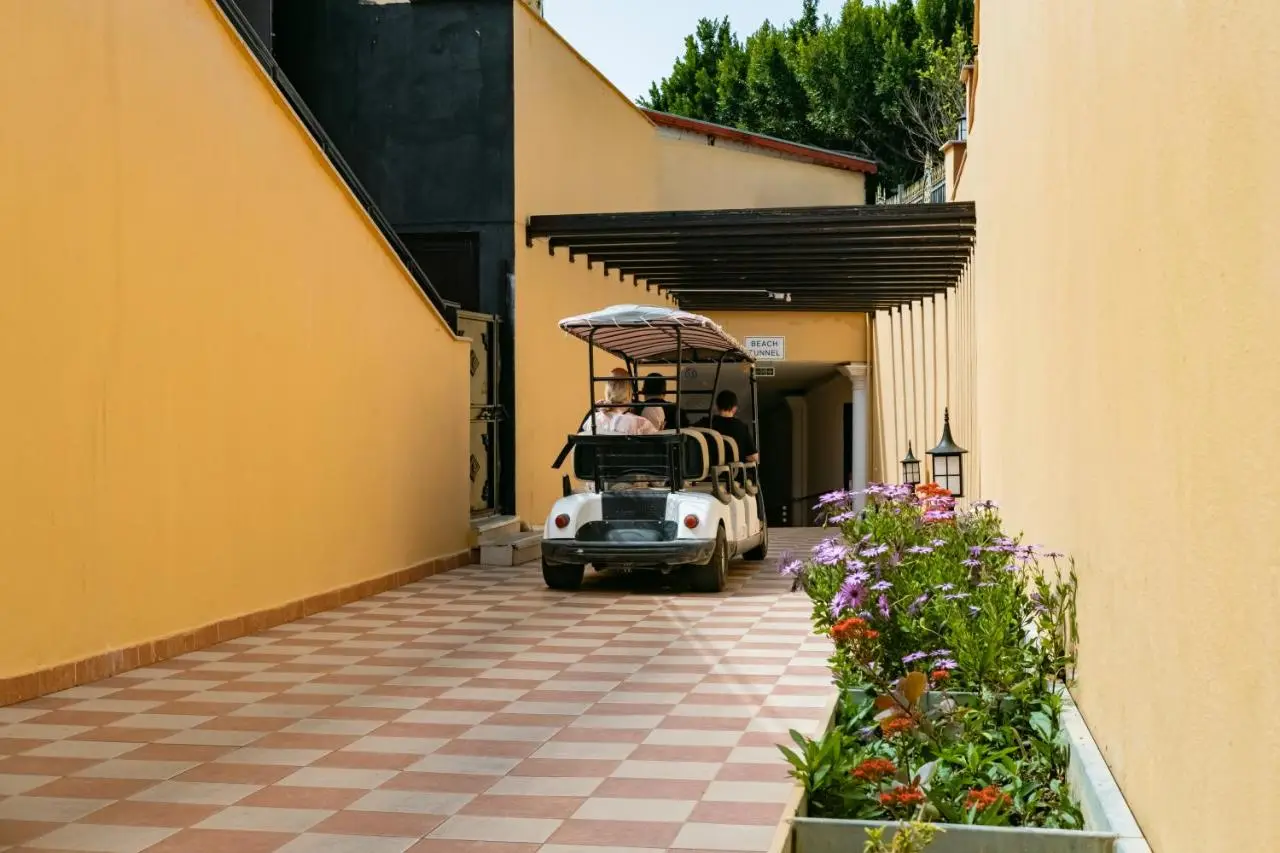 Villa Side Residence