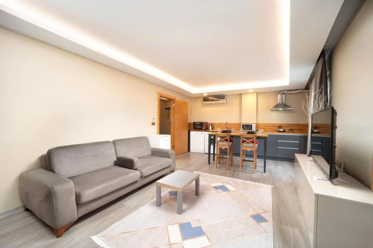 Family Time Suites Hotel