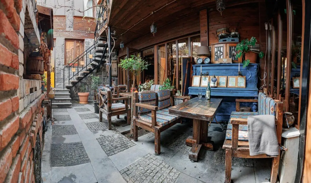 Piano Borracho Boutique Hotel Old Tbilisi