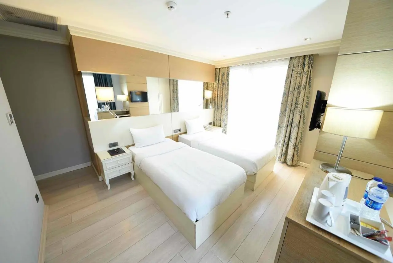 Le Mirage Hotel