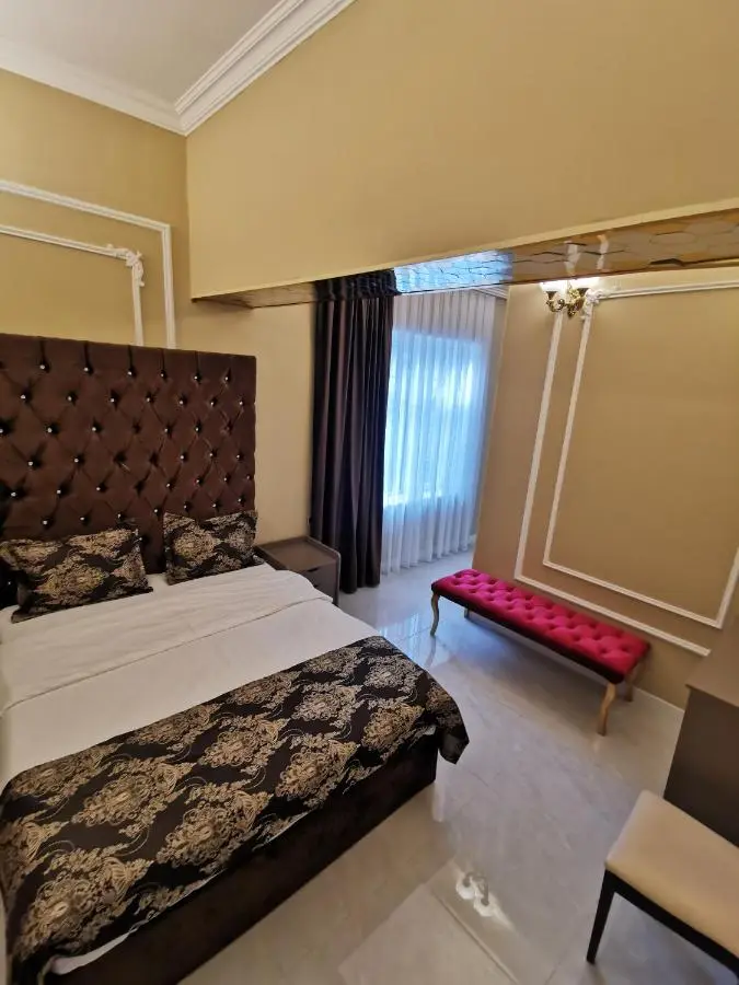 Holiday inn Adnan boutique hotel and pool