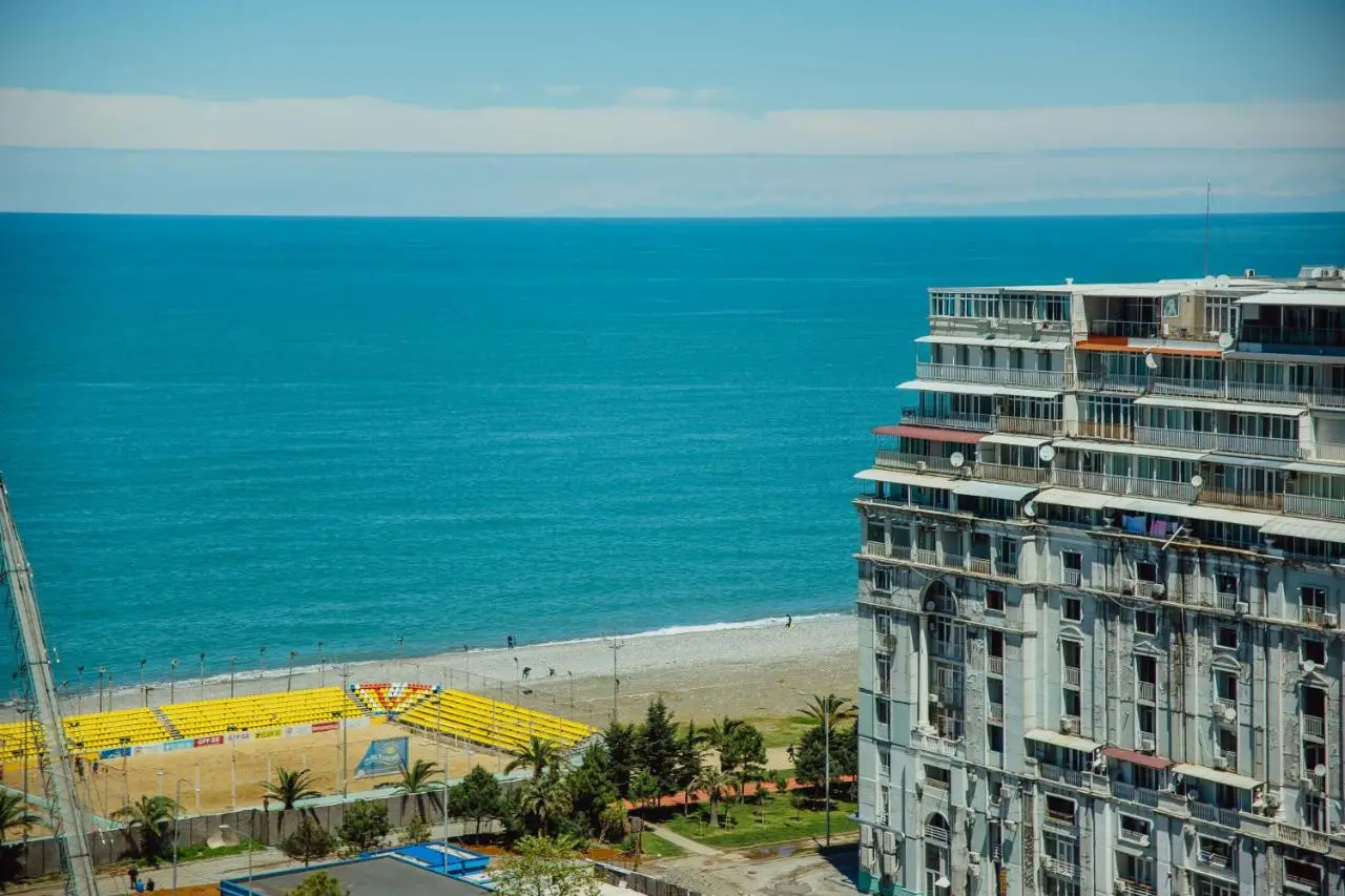 Your Sunshine Apartments in Alliance Palace