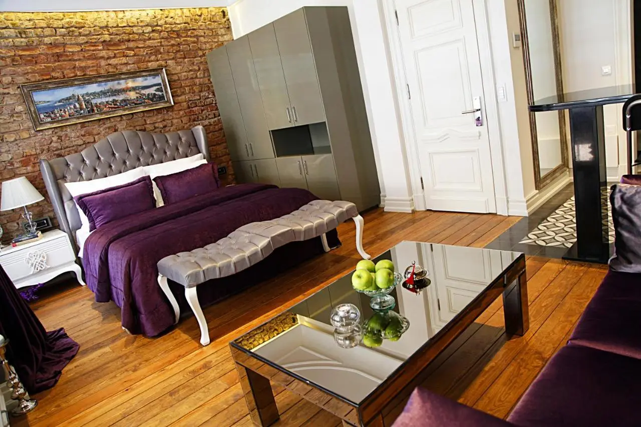 Frida Suites