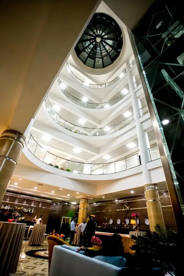 West Shine Hotel