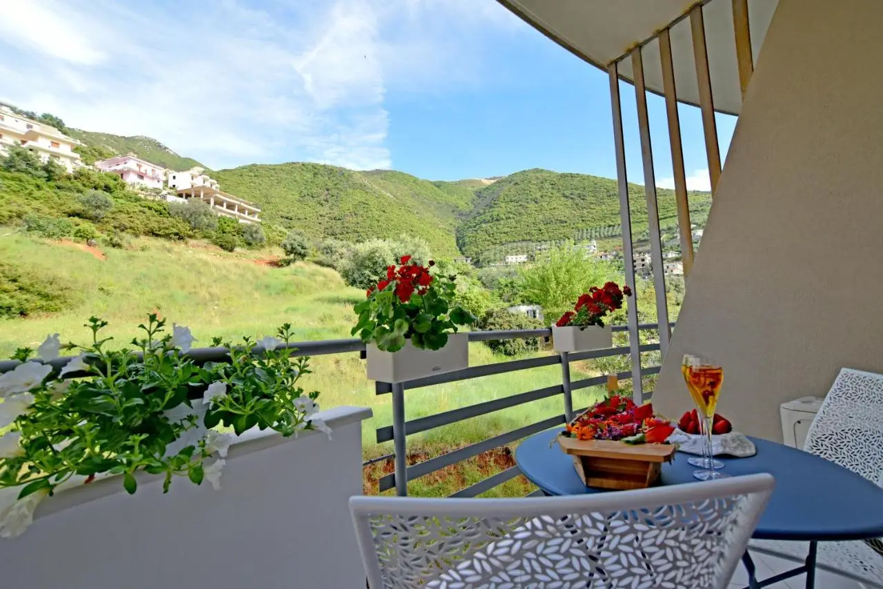 SunRise Suites