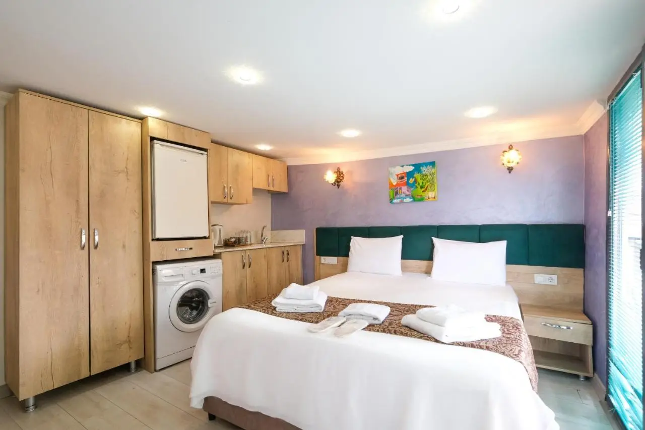 Loren Hotel&Suites