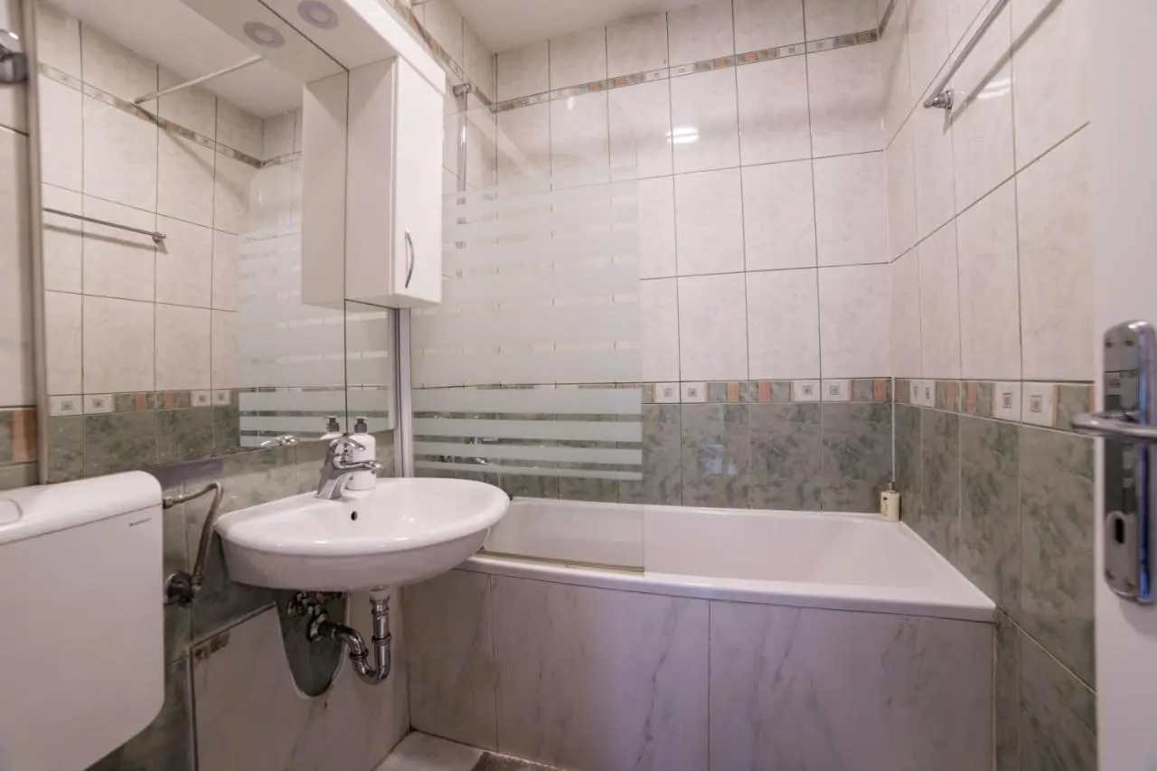 Urban Santiq City Center 3-bedroom apartment with balcony