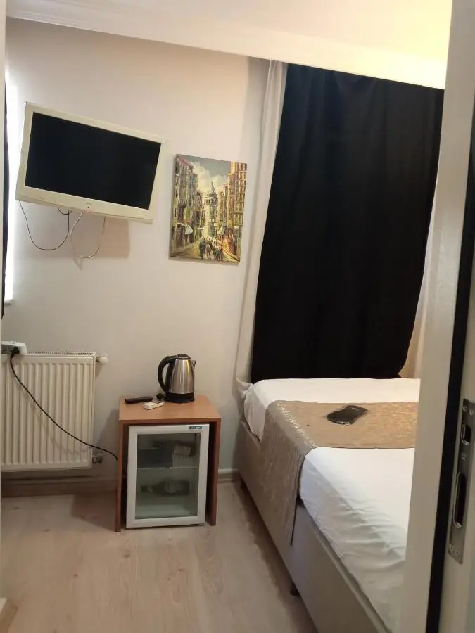 TAKSİM LİFE HOUSE