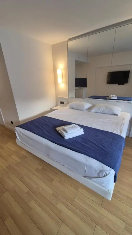 best VIP HOTEL panorama suites IN batumi R