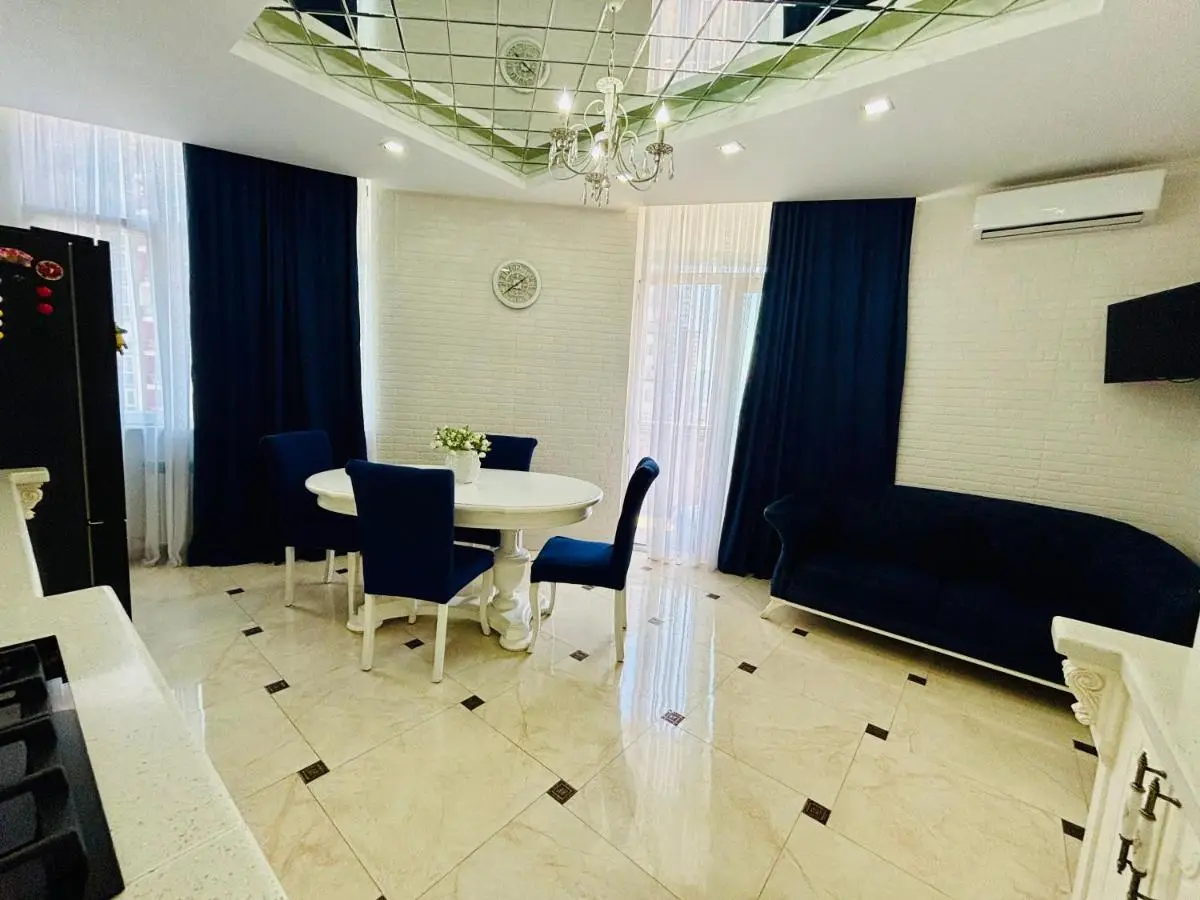 VIP BIG Apartment
