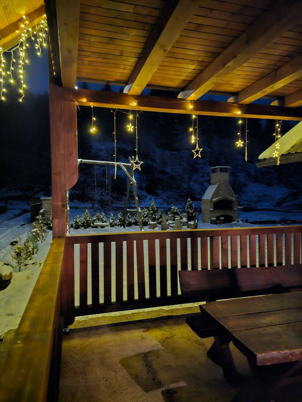 Mystery lodge