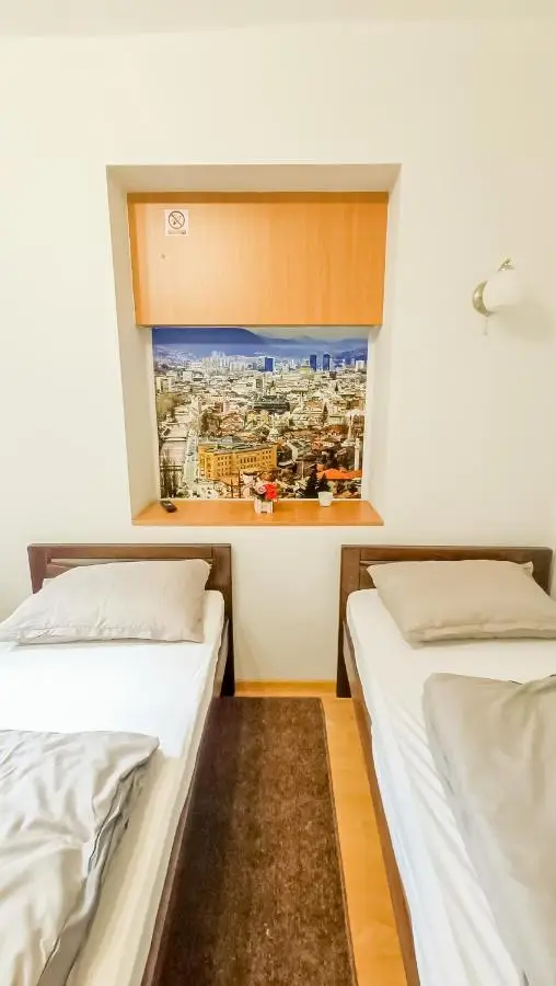 Bascarsija Guesthouse - Private Bath, TV & AirCon