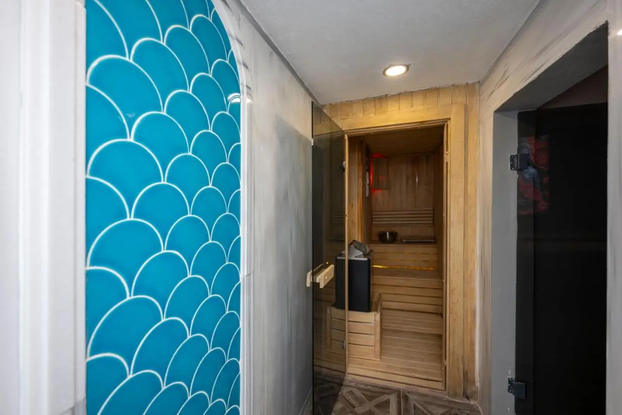 The Nirvanas Hotel