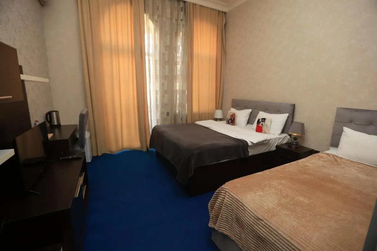 NH Nizami Hotel