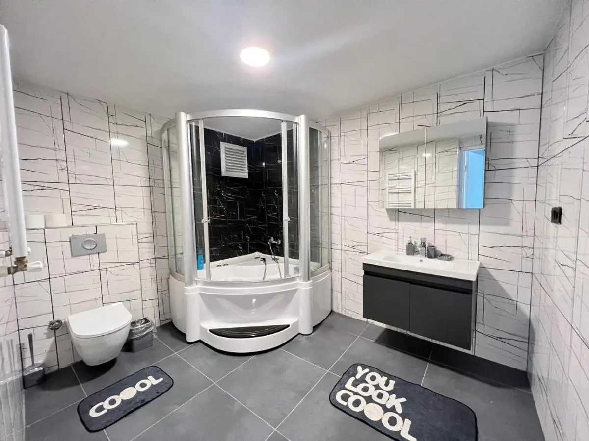 Stunning Sea View Amazing Flat 4BR 2BA AC