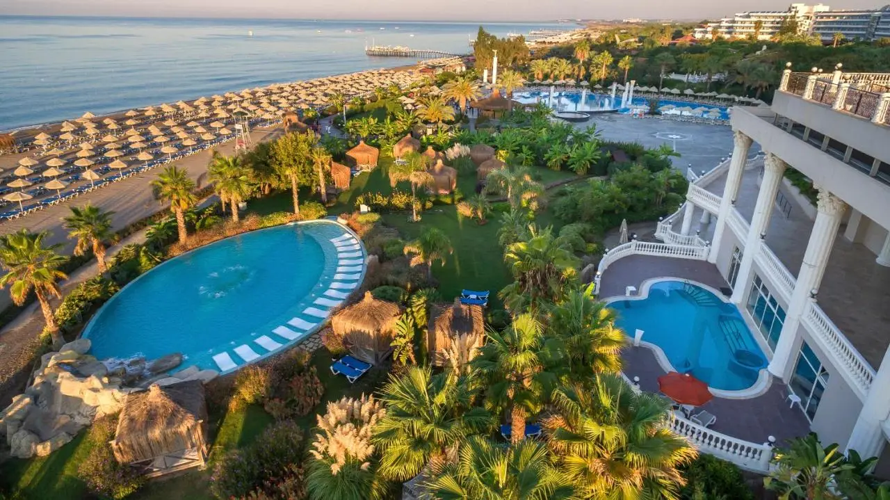 Starlight Resort Hotel