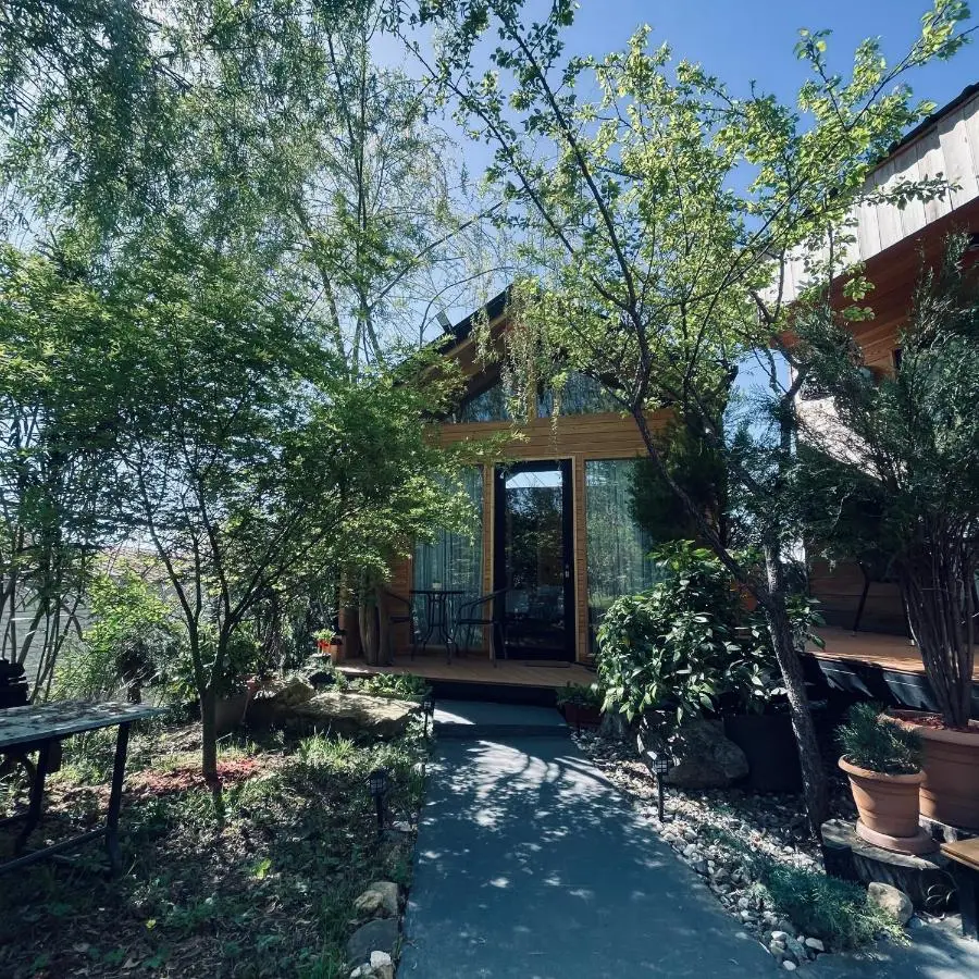 Garden rooms in Kutaisi