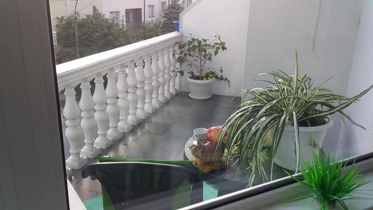 Apartment VILLA MERCI