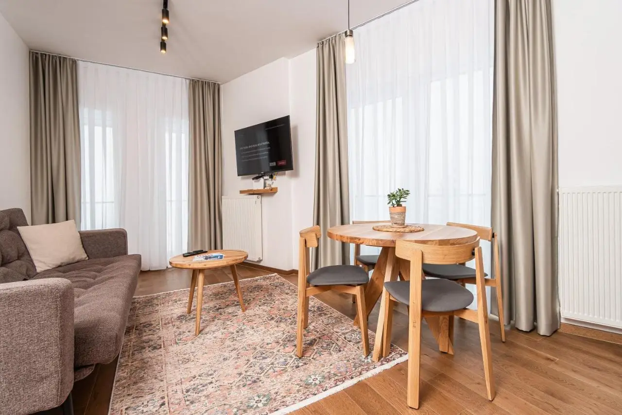 Aparthotel RAJSKA