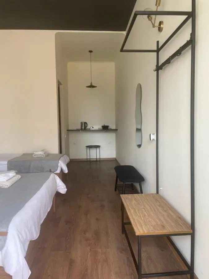 Hotel Echoes