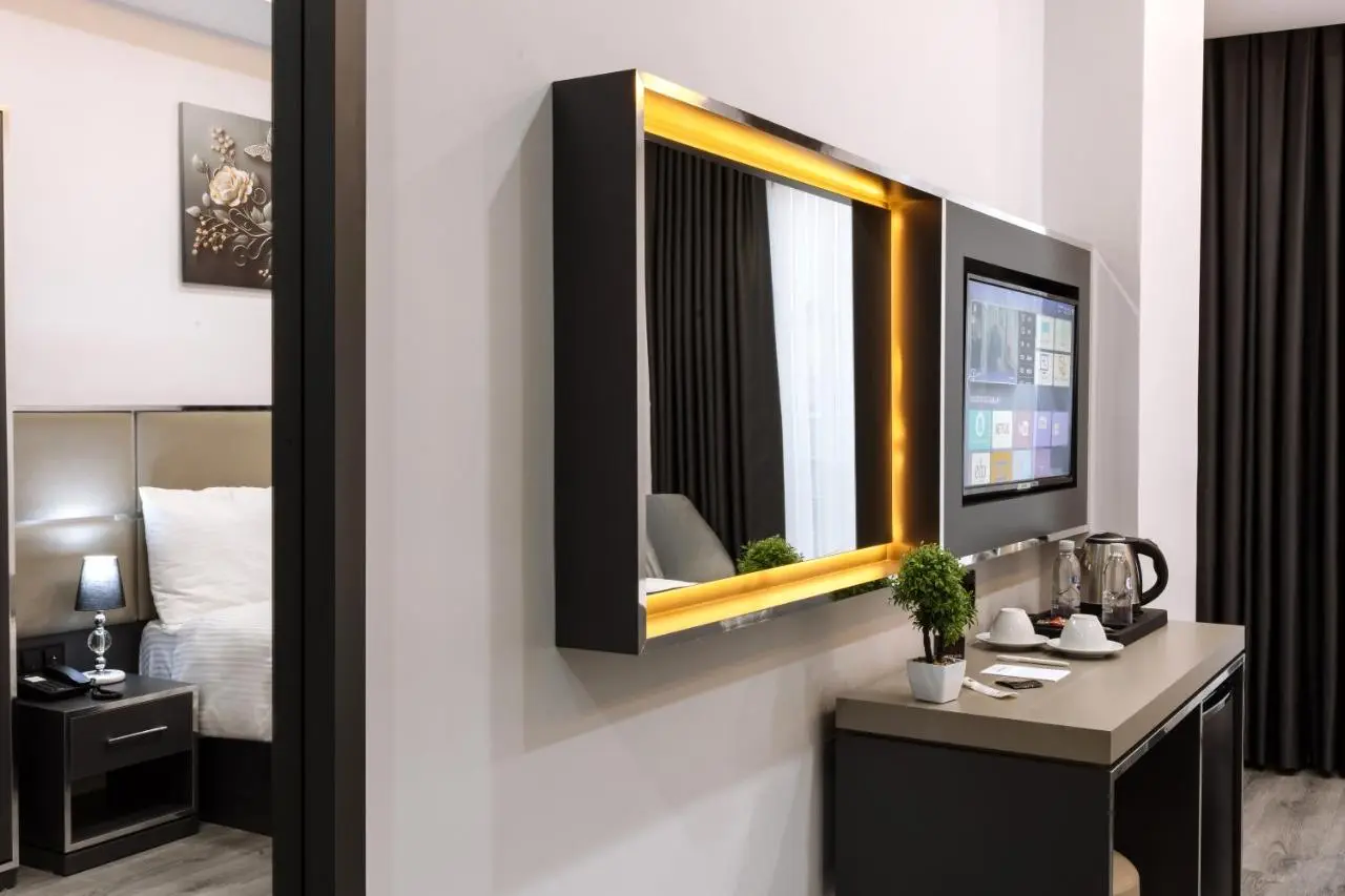 Meyzi Hotel
