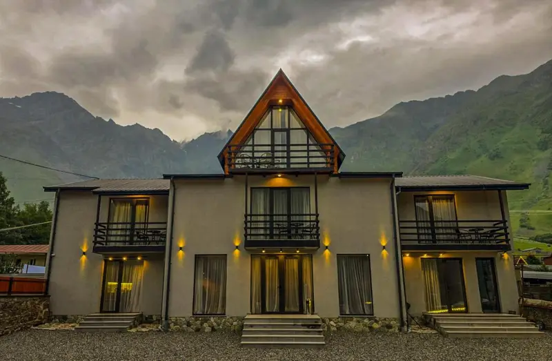 Baza Kazbegi