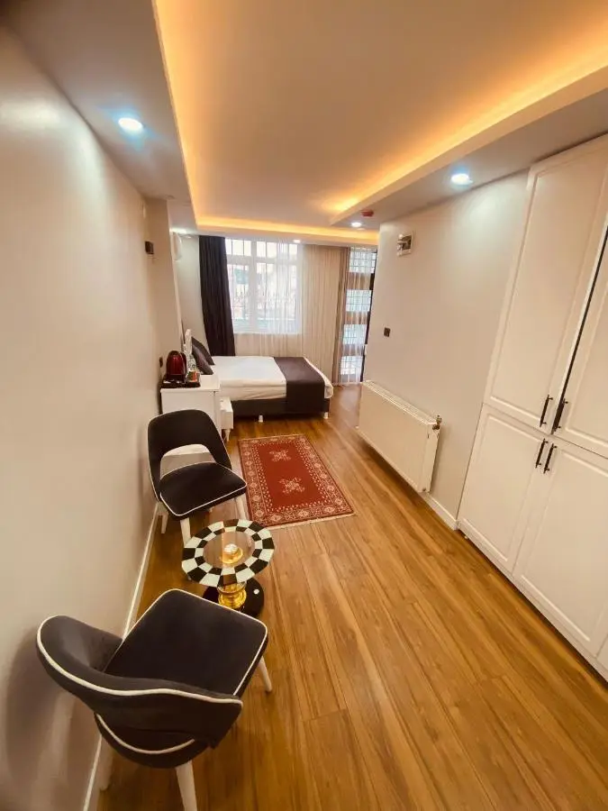 Hodegon Suite Hotel