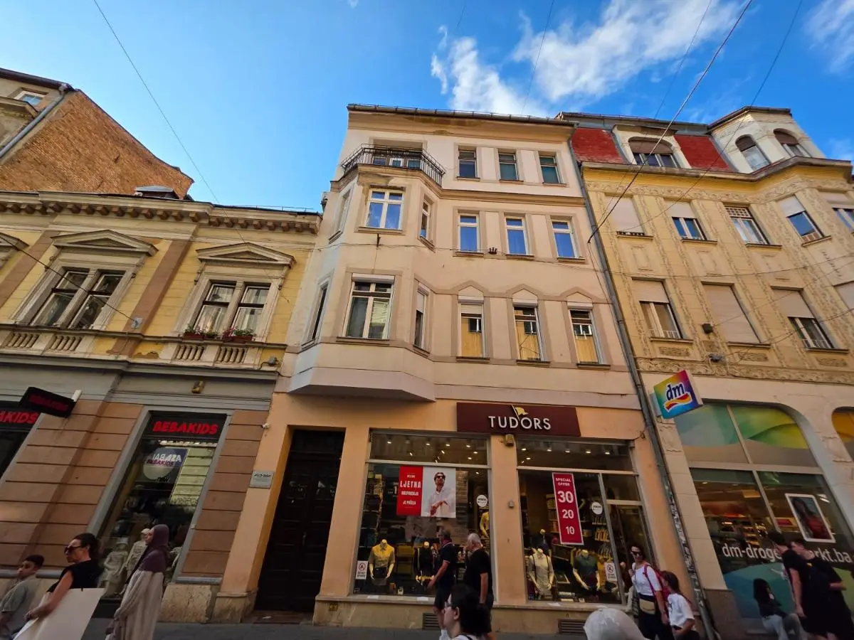 Ferhadija Living APARTMENTS