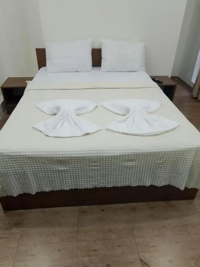 Sweet Hotel 1