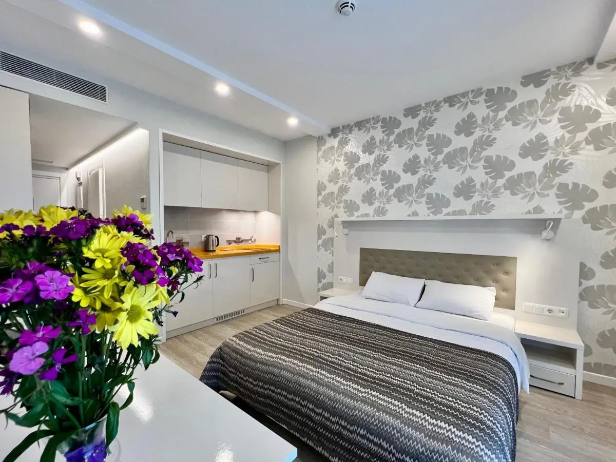 Sunshine Signature Apartments in Alliance Palace