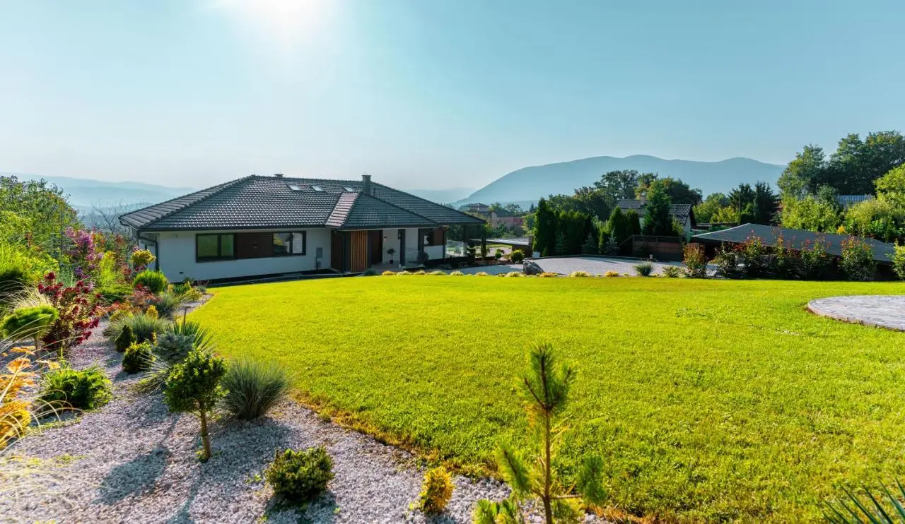 Hillmax Residence