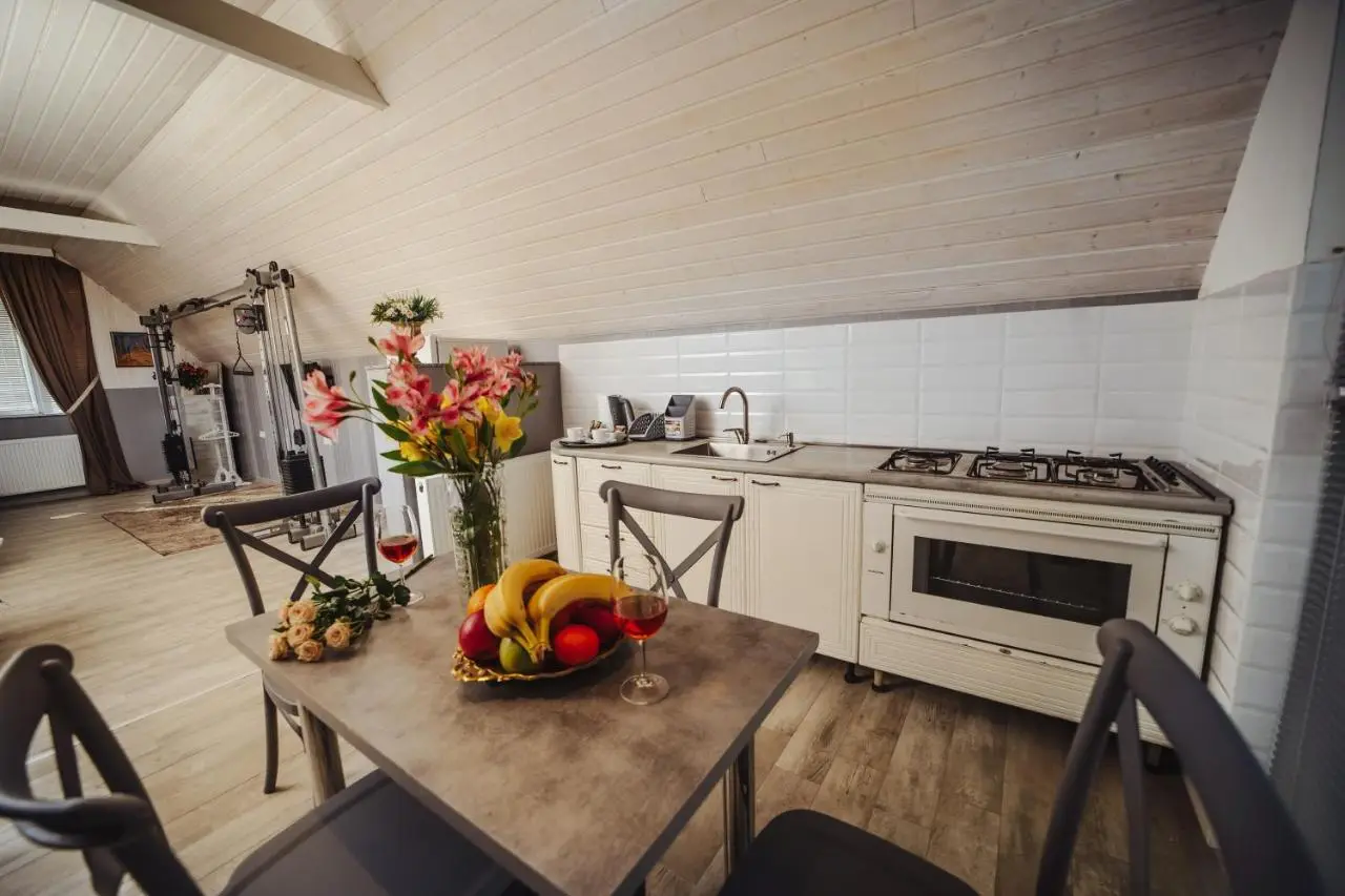Rustaveli Apartment with Gym