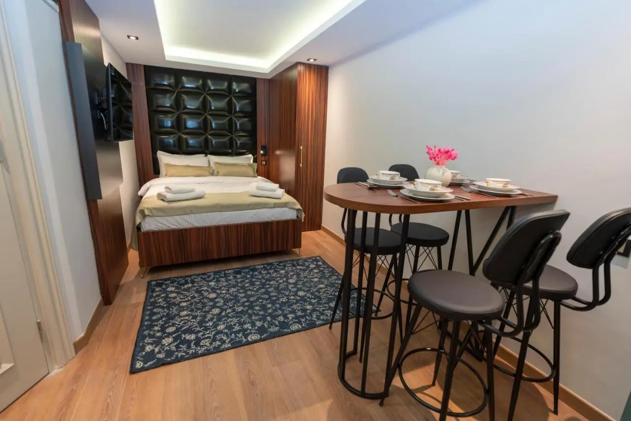 THE MUA LUXURY HOMEs