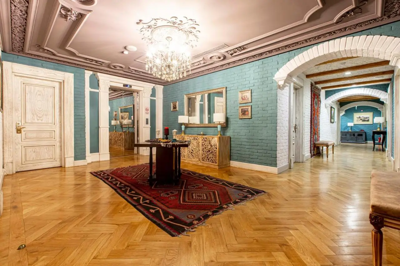 Sapphire Bayil Hotel