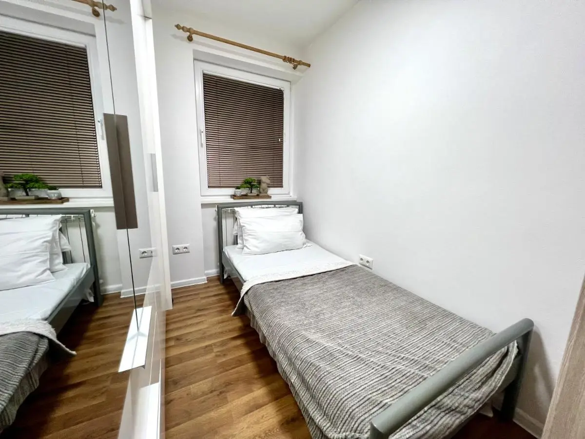 Spacious Two-Bedroom Apartment with Free Parking