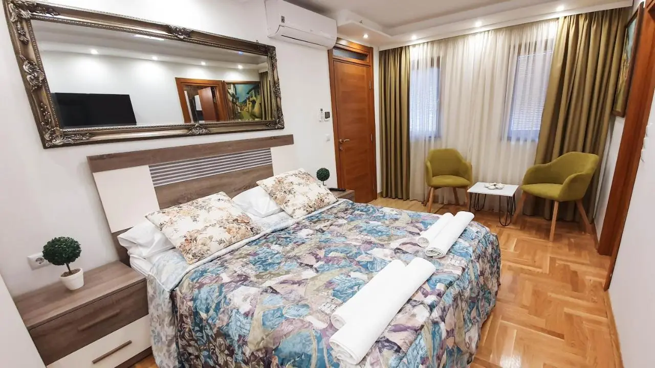 Zambak Apartments