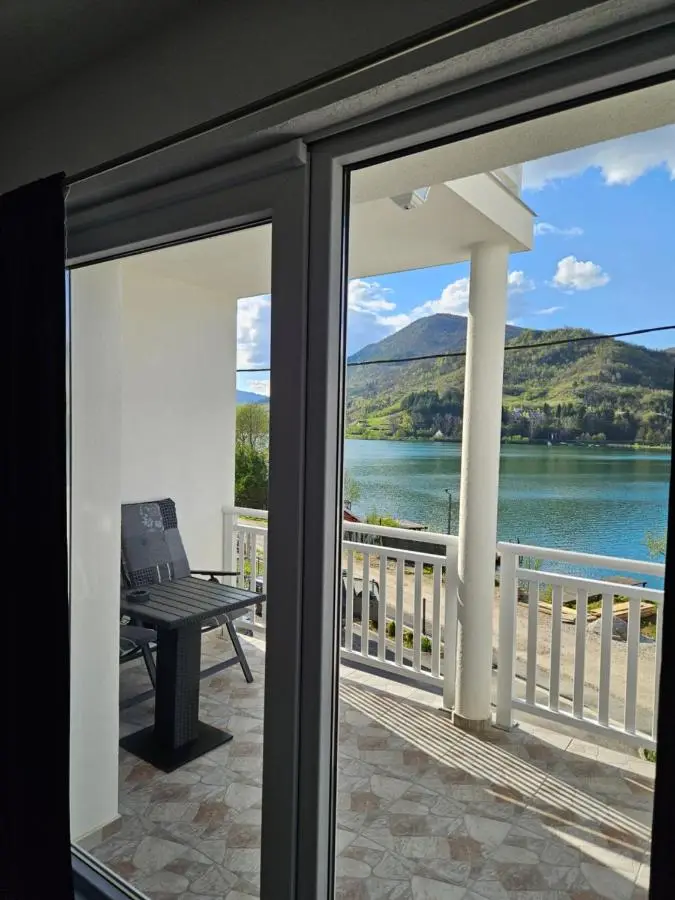 Villa Pliva Lake 2