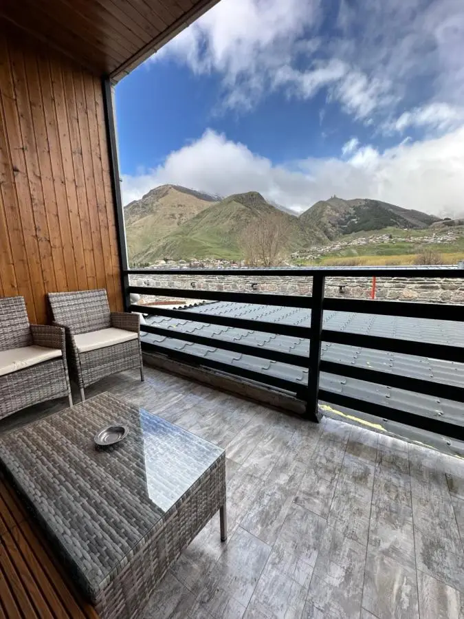 Old District View Hotel kazbegi