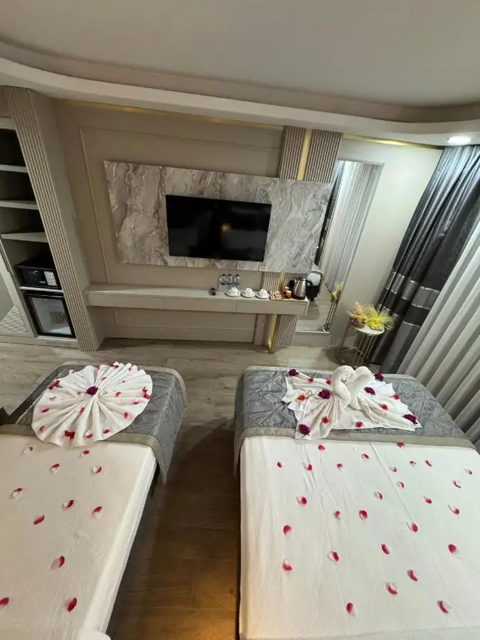 Elysia Plus Hotel