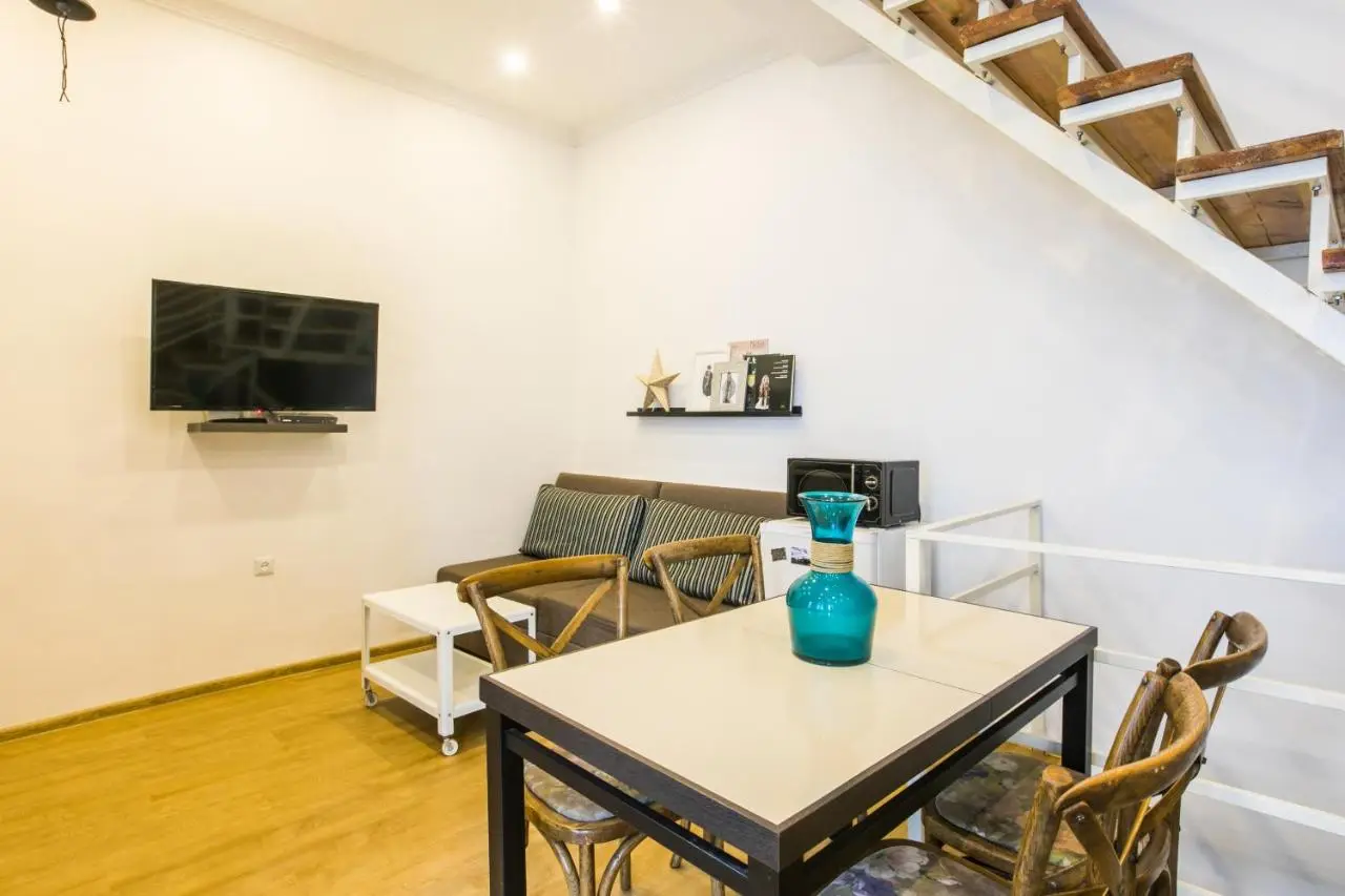 Apartment On Saadi Str Old Tbilisi