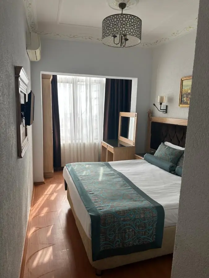 Blue Tuana Hotel Old City