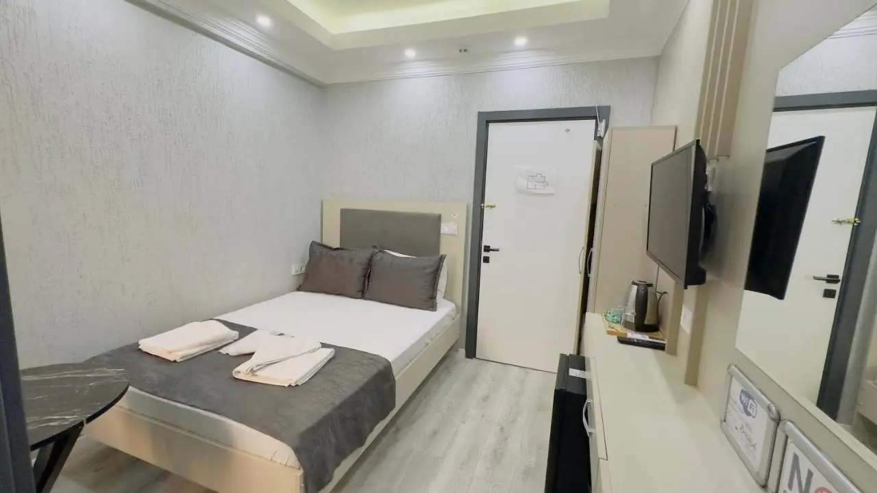 La Mer Old City Hotel