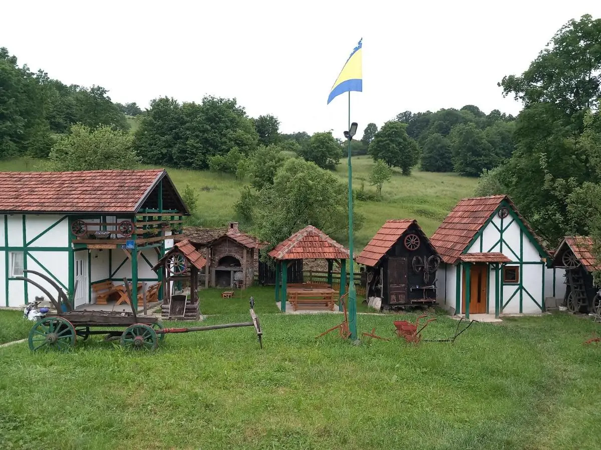 Kuća za odmor-Vikendica-